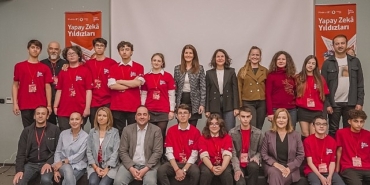 vodafone-vakfinin-global-hackathonunda-cocuk-ve-gencler-yarinin-sehirleri-icin-fikir-uretti.jpg