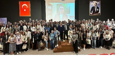 uzmanindan-sosyal-medya-uyarisi-normal-duygu-dongusunu-bozuyor.jpg