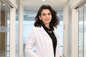 regl-gebelik-menopoz-dis-etleri-bu-sureclerden-etkileniyor.jpg