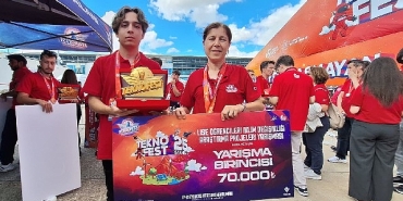 izmir-fen-lisesi-ogrencisi-teknofest-2025te-turkiye-birincisi-oldu.jpg