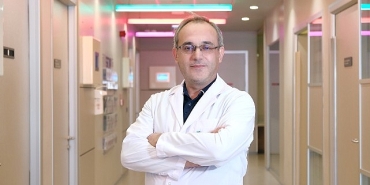 teknoloji-kullanimi-genc-yasta-boyun-fitigi-riskini-artiriyor.jpg