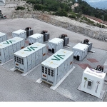 polat-enerji-ege-res-projesinde-solartoday-ve-inovat-is-birligi-ile-kurulan-turkiyenin-ilk-depolamali-ruzgar-enerji-santralinin-bakanlik-kabulu-gerceklesti.jpg