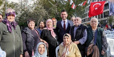 bayraklida-yaslilar-haftasi-sosyal-ve-saglik-programlariyla-geciyor.jpg