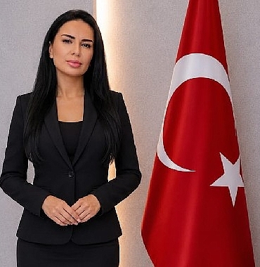 saadet-demirdagdan-turkiye-icin-dev-yatirim-atagi.jpg